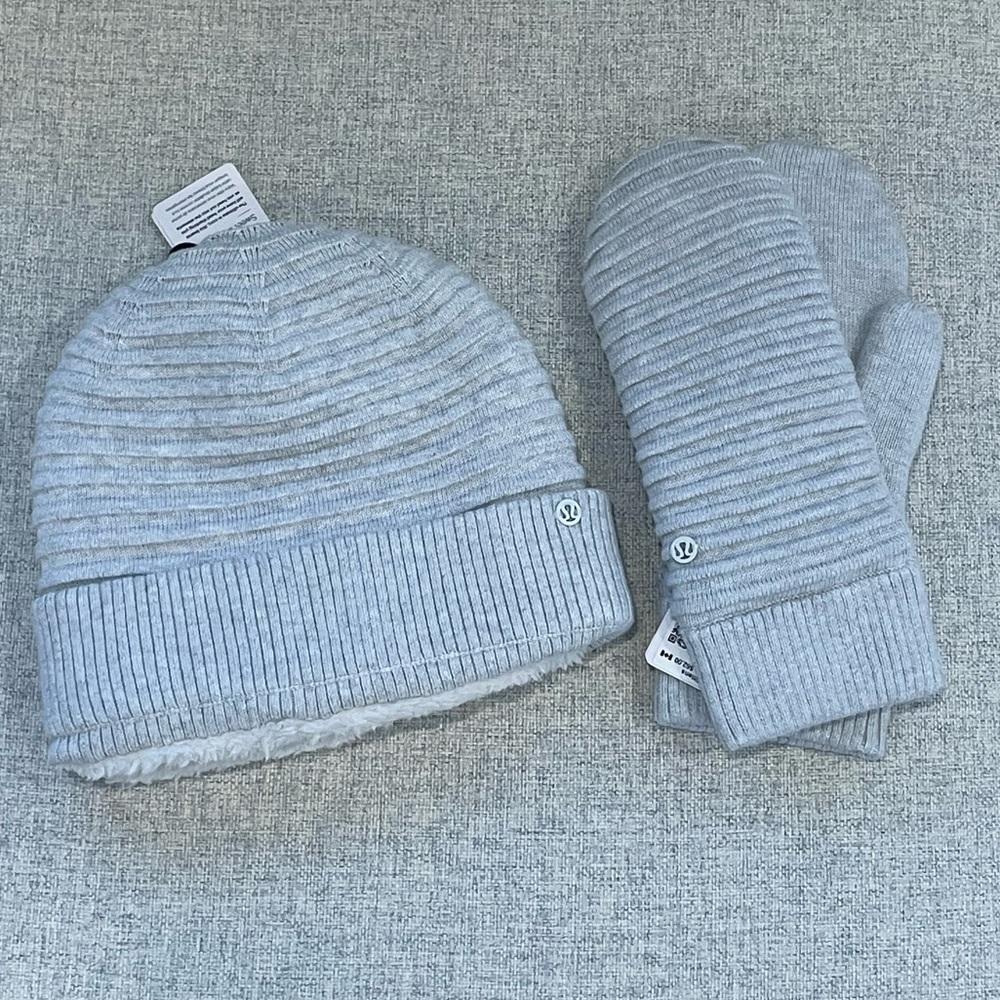 lululemon Sweet & Sherpa Hat & Mittens